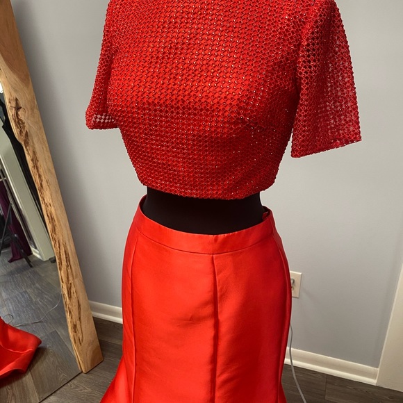 Prom Dress - Picture 2 of 3